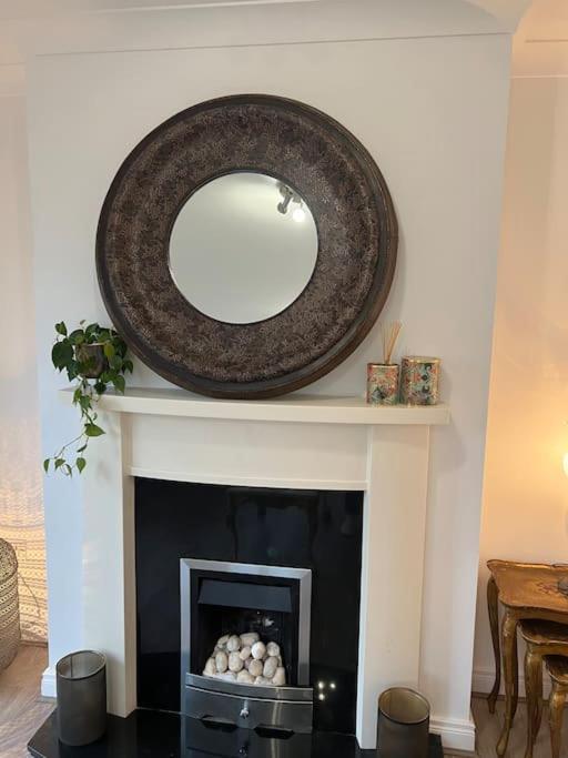 Cosy 2 Double Bed Apartment 스워드 외부 사진