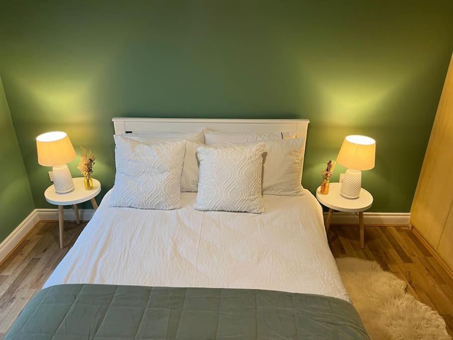 Cosy 2 Double Bed Apartment 스워드 외부 사진
