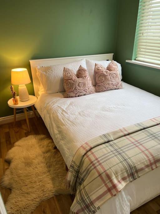 Cosy 2 Double Bed Apartment 스워드 외부 사진